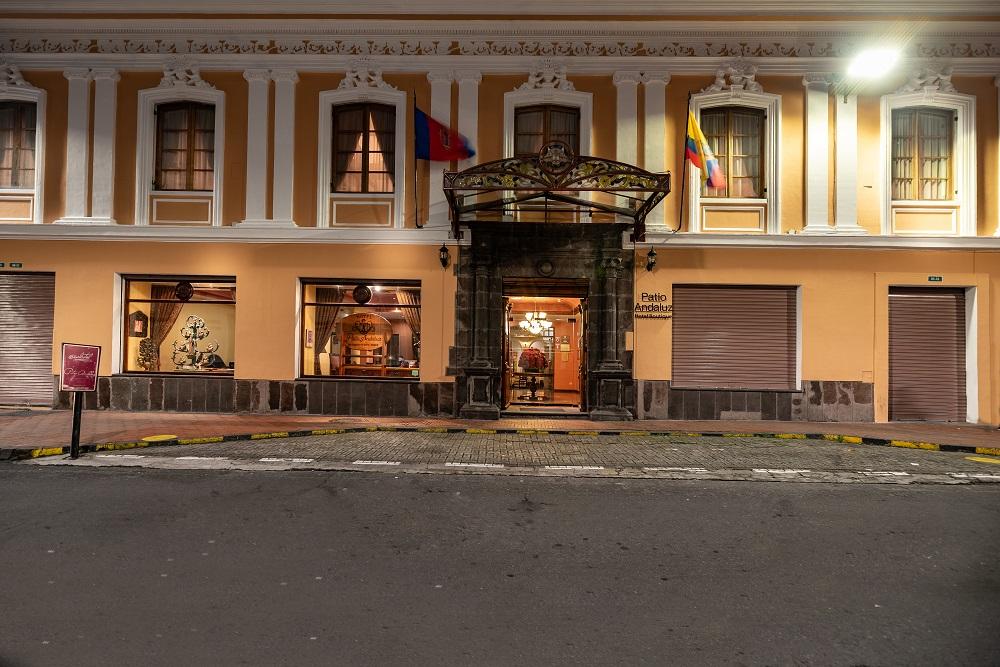 Hotel Patio Andaluz Quito Exterior photo