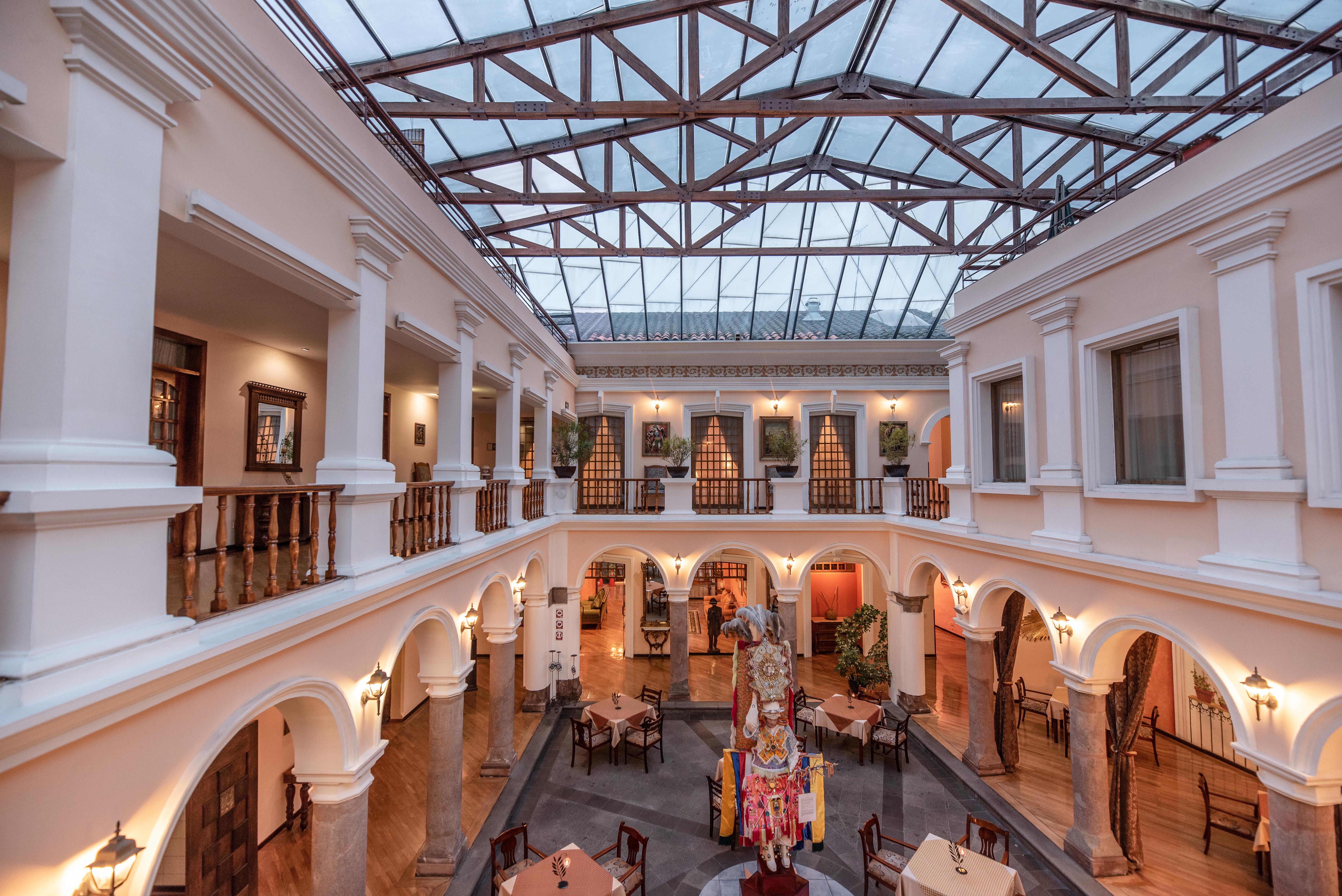 Hotel Patio Andaluz Quito Exterior photo